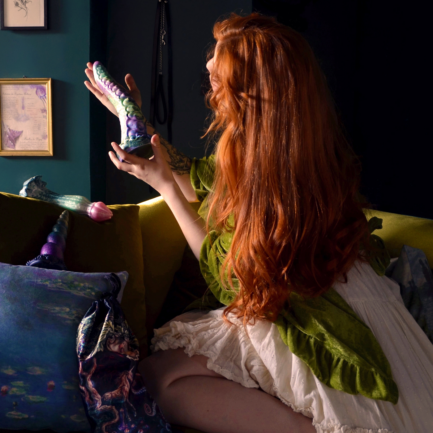 Dildo tentacule féérique. Néa Nymphéas est un dildo en silicone inspiré de Monet par Fera Daemon.