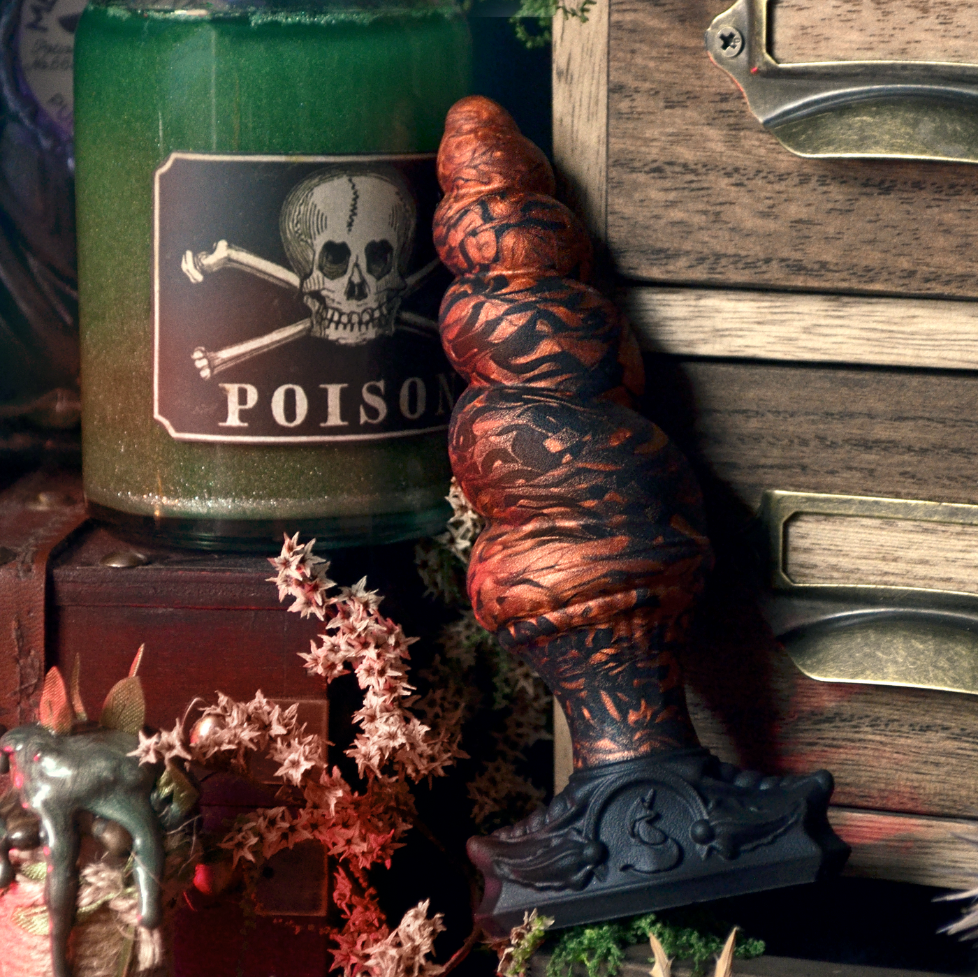 Plug vaginal dark fantasy de Fera Daemon, Fênra Terres Calcinées est un sextoy en silicone médical noir et cuivre