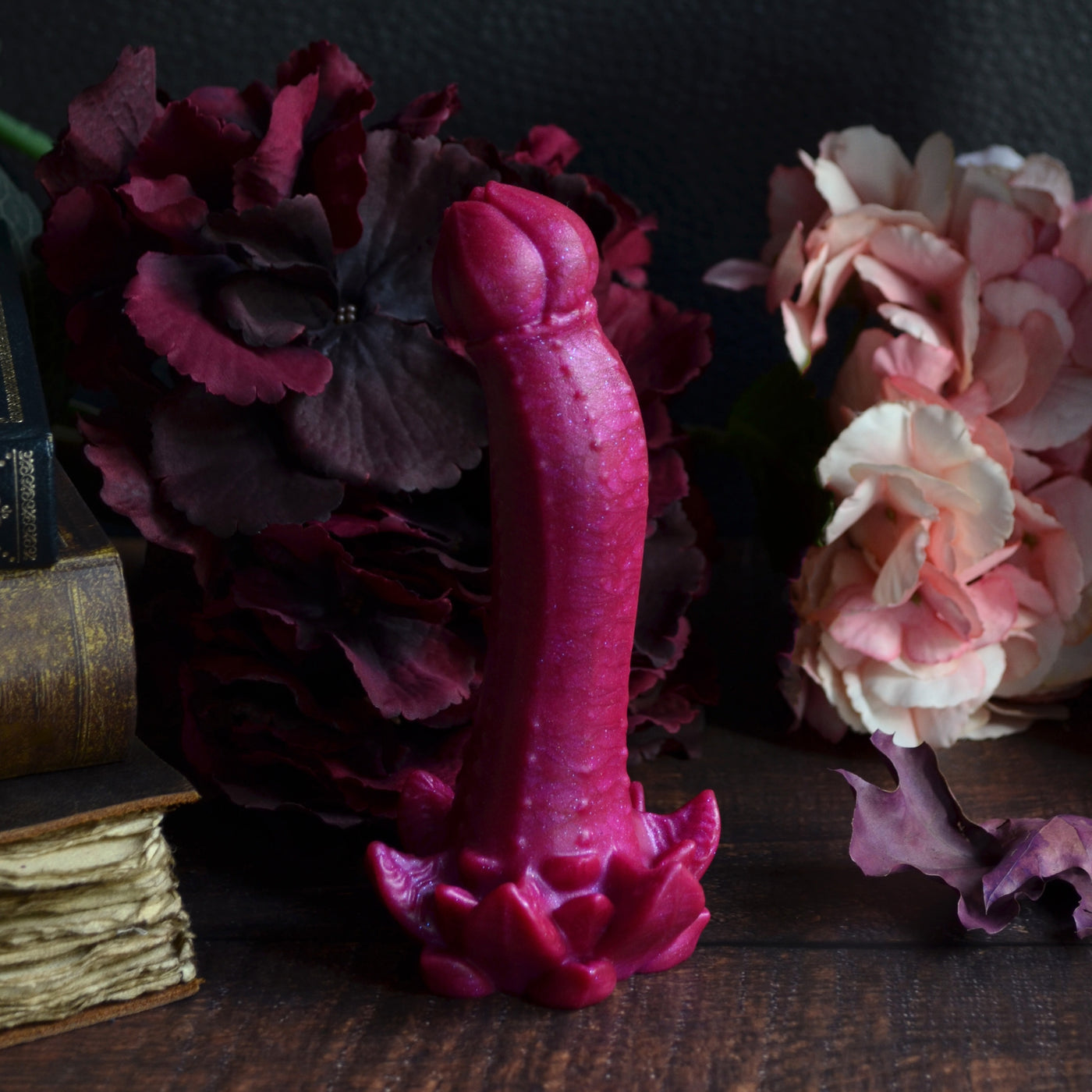 Sextoy idéal comme cadeau de Saint-Valentin, en silicone de couleur rose Fuchsia 