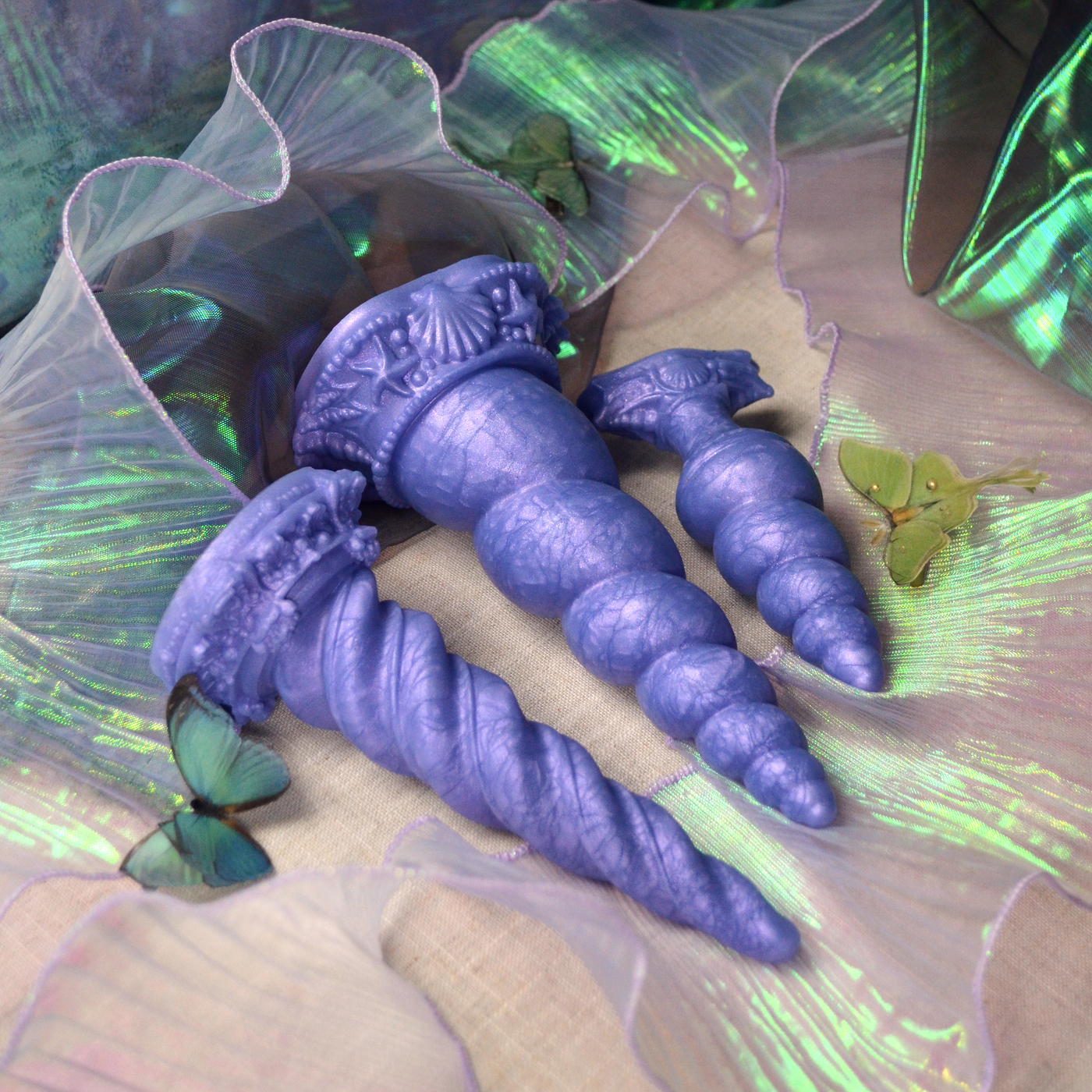 Sextoys fantasy Fênra Primerêve de Fera Daemon, des plugs et des dildos en silicone en forme de corne de licorne violettes 
